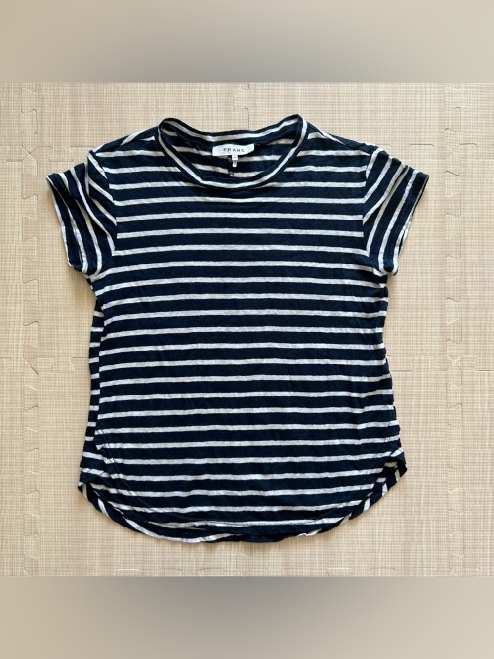 Women's Frame White/Navy Blue Striped Short Sleeve Top/Shirt. XS